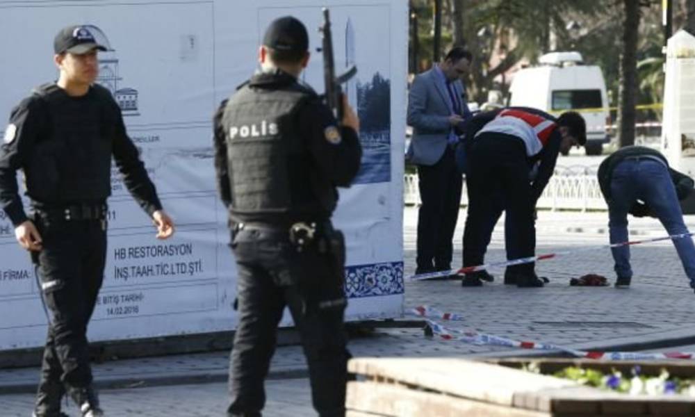 10 قتلى في انفجار اسطنبول ومنفذ الهجوم "انتحاري من أصول سورية"