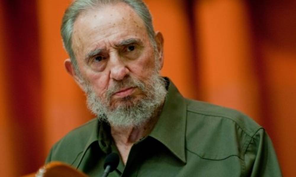 وفاة رئيس كوبا السابق فيديل كاسترو عن عمر يناهز 90 عاماً