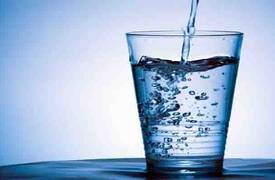 شرب الماء يساعد في تخفيض الوزن
