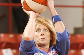 ليبرمان ثاني امرأة تعمل كمساعد مدرب بدوري السلة الأمريكي