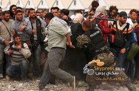 شاهد بالفيديو... كيف يُضرب اللاجئين في اوروبا