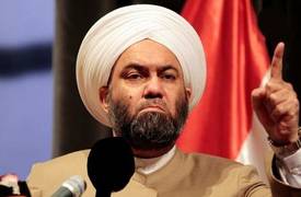 الشيخ الملا يهاجم السياسيين الشيعة ويتهمهم بـ"الضعف" والعيش في عقدة الماضي