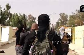 "داعش" يدعو عناصره عبر مكبرات الصوت للإنسحاب من الموصل