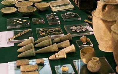 العراق يسترجع ٢٥٠٠ قطعة اثرية من الاردن و٧٧ قطعة من هولندا